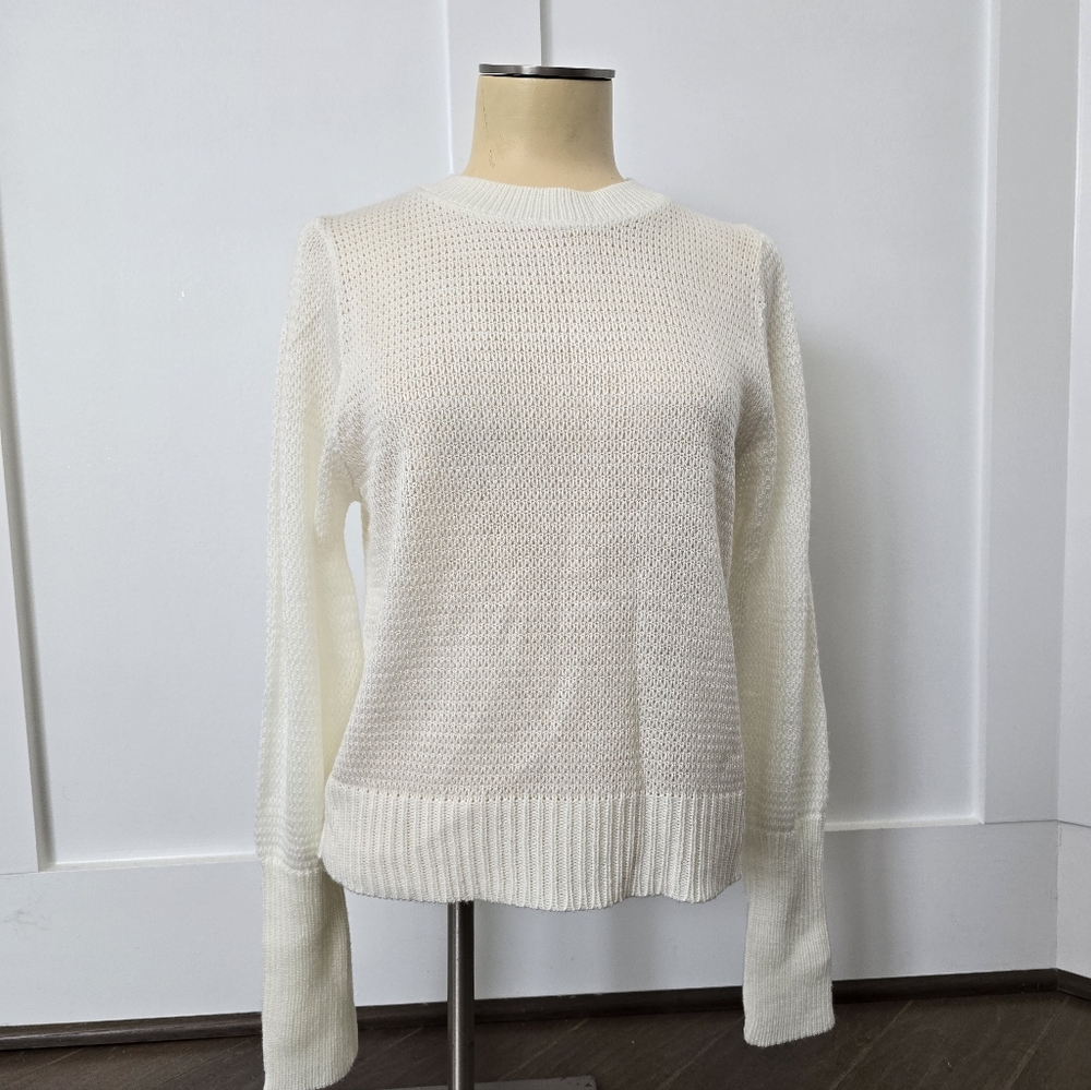 Express Classic Cream Women's Sweater